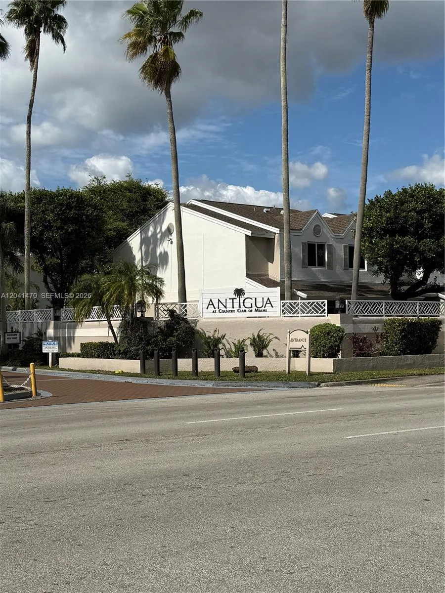 17515 NW 67th Ct #G-22 Hialeah, FL 33015