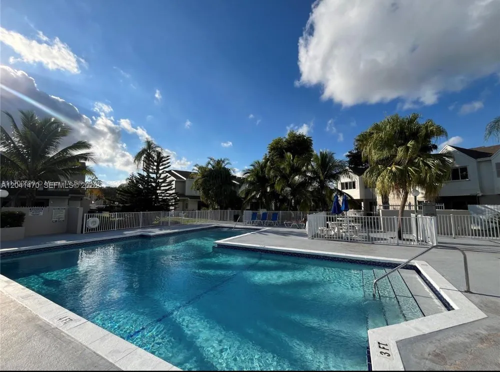 17515 NW 67th Ct #G-22 Hialeah, FL 33015
