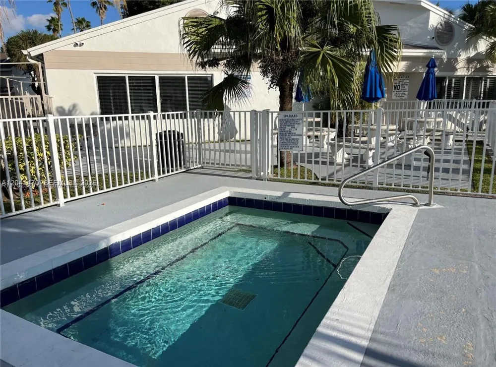 17515 NW 67th Ct #G-22 Hialeah, FL 33015