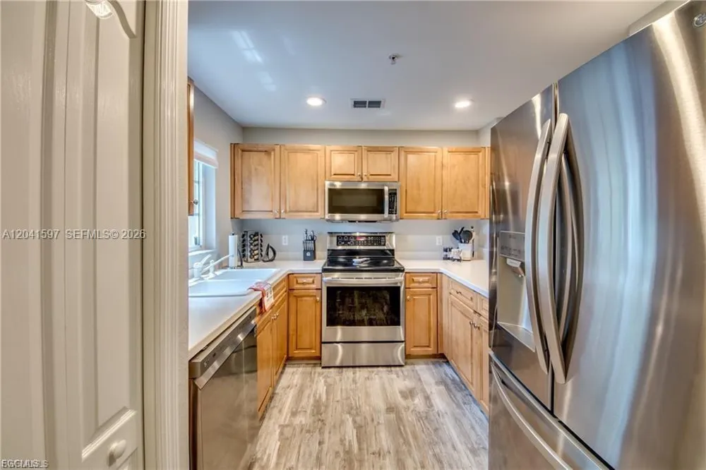 9470 Ivy Brook Run #803 Fort Myers, FL 33913