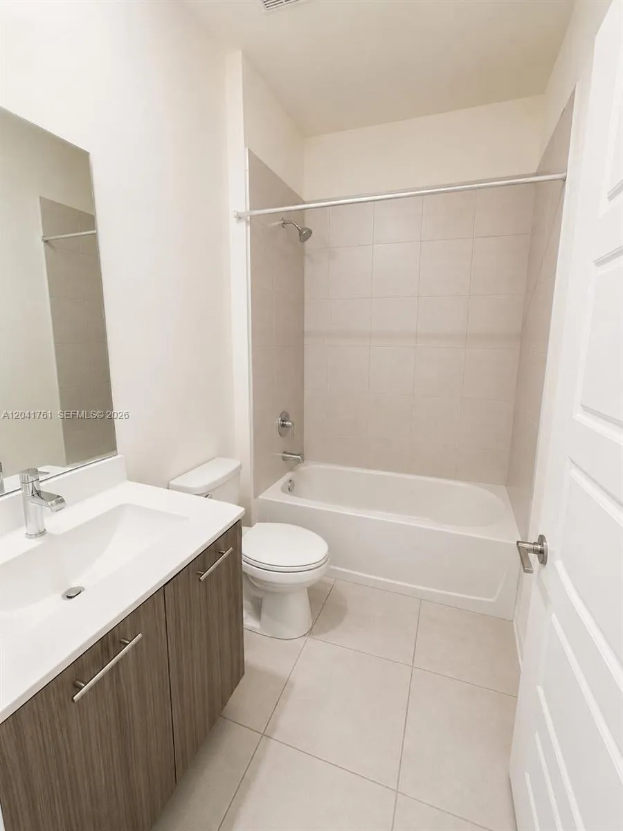 4636 NW 84th Ave #45 Doral, FL 33166