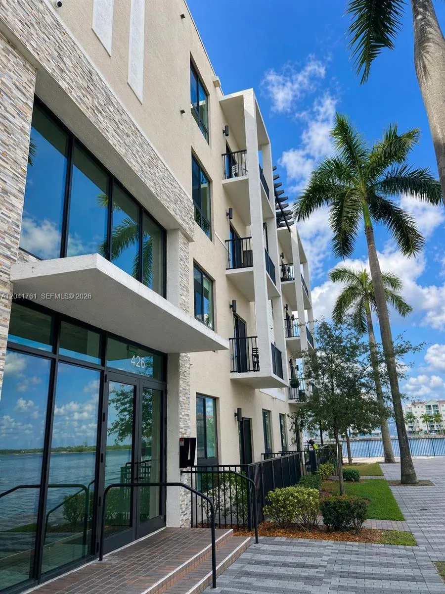 4636 NW 84th Ave #45 Doral, FL 33166