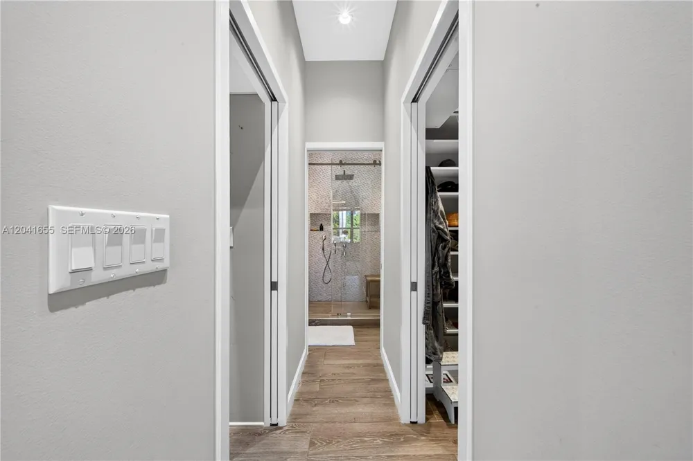 460 W Dilido Dr Miami Beach, FL 33139