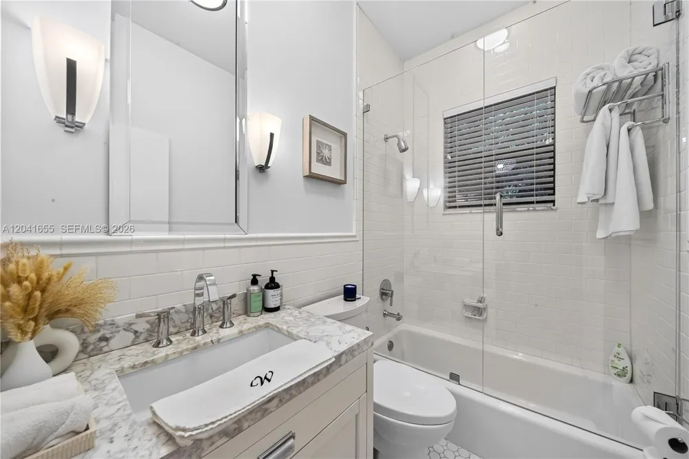 460 W Dilido Dr Miami Beach, FL 33139