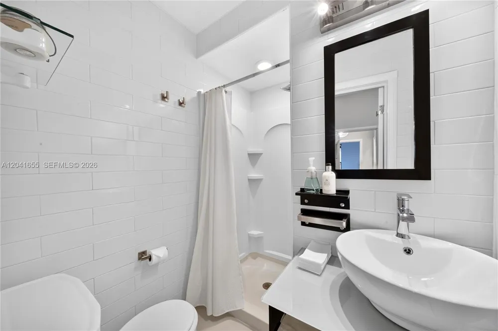 460 W Dilido Dr Miami Beach, FL 33139