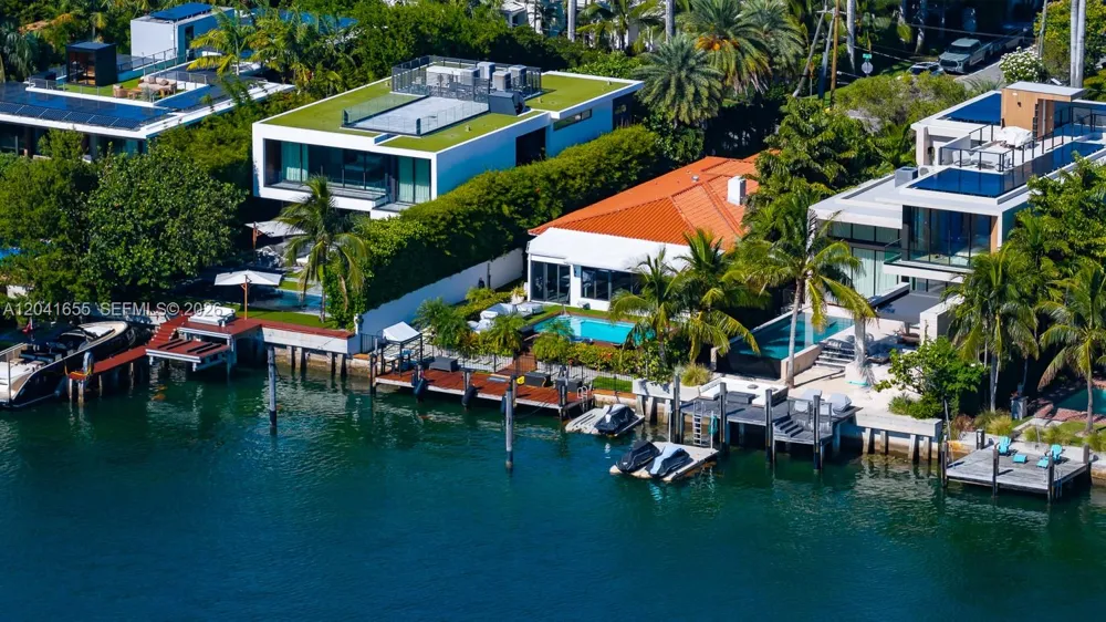460 W Dilido Dr Miami Beach, FL 33139