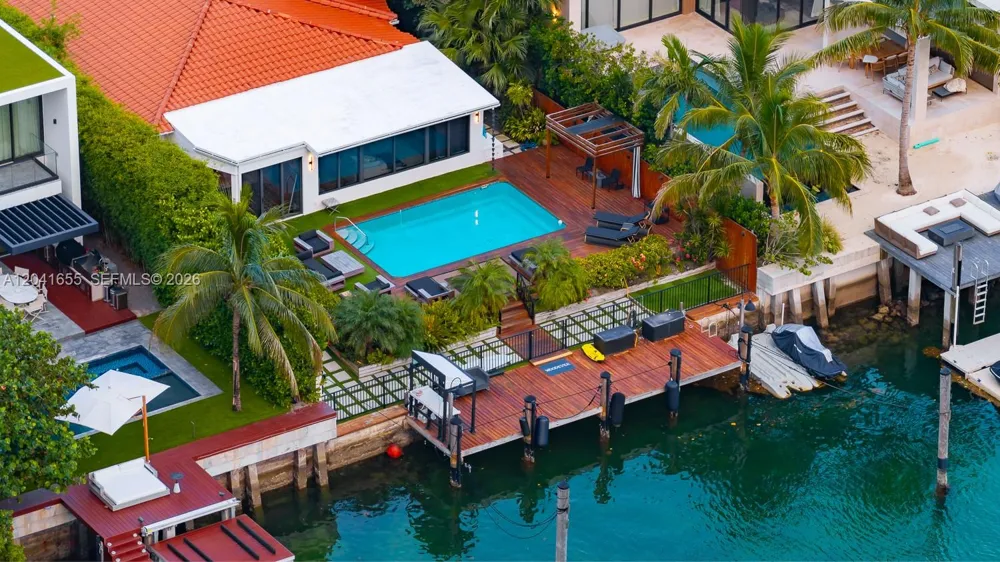 460 W Dilido Dr Miami Beach, FL 33139