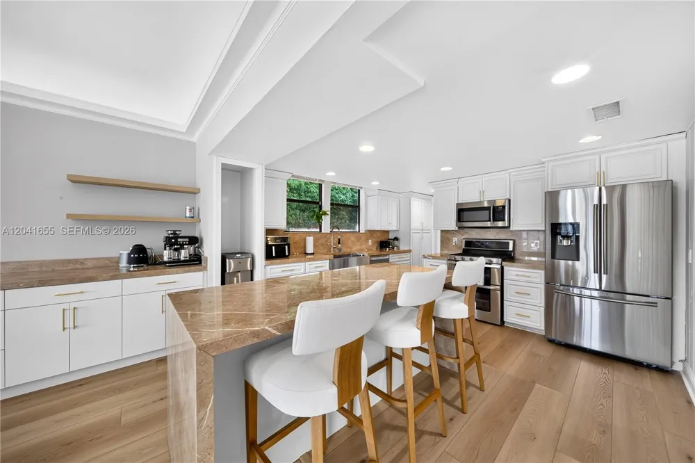 460 W Dilido Dr Miami Beach, FL 33139
