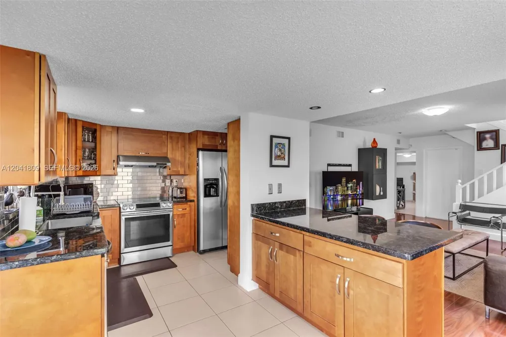 4766 SW 154th Ave Miami, FL 33185