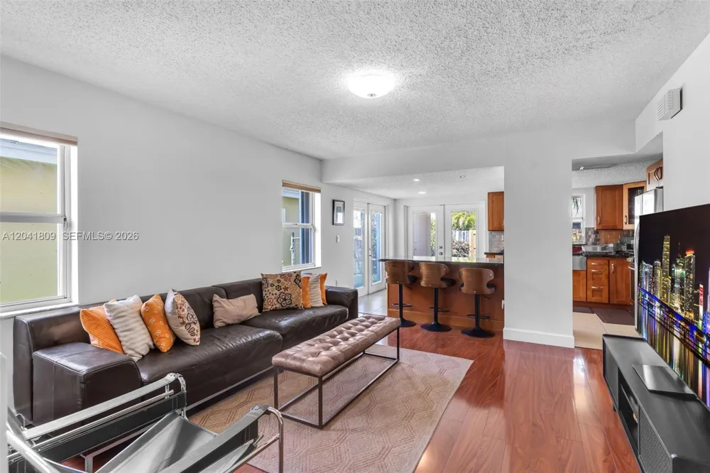 4766 SW 154th Ave Miami, FL 33185