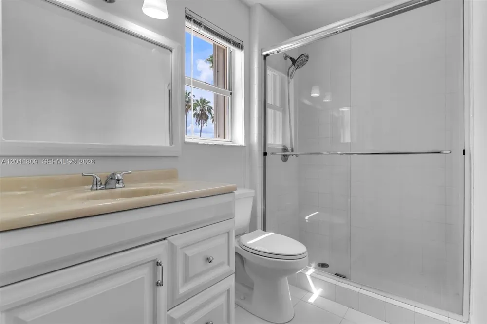 4766 SW 154th Ave Miami, FL 33185