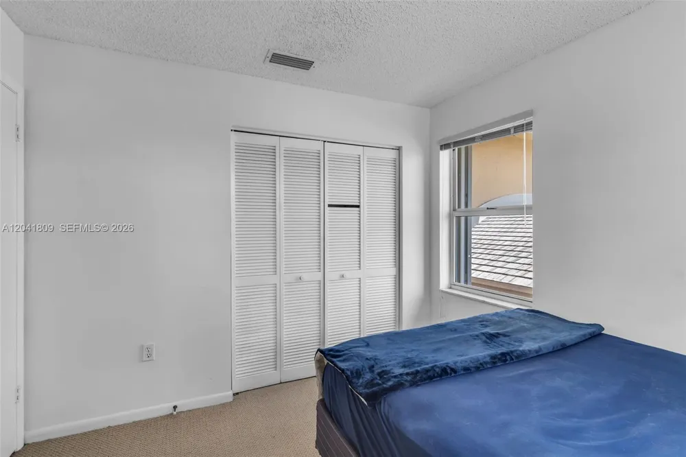 4766 SW 154th Ave Miami, FL 33185