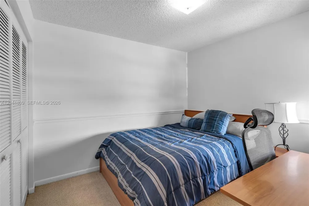 4766 SW 154th Ave Miami, FL 33185