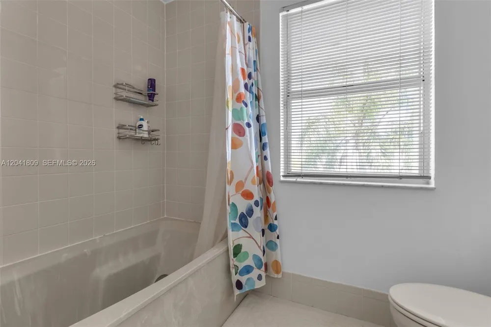 4766 SW 154th Ave Miami, FL 33185