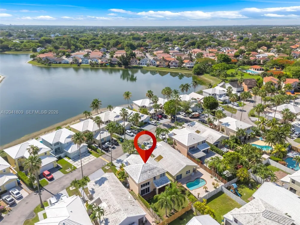 4766 SW 154th Ave Miami, FL 33185