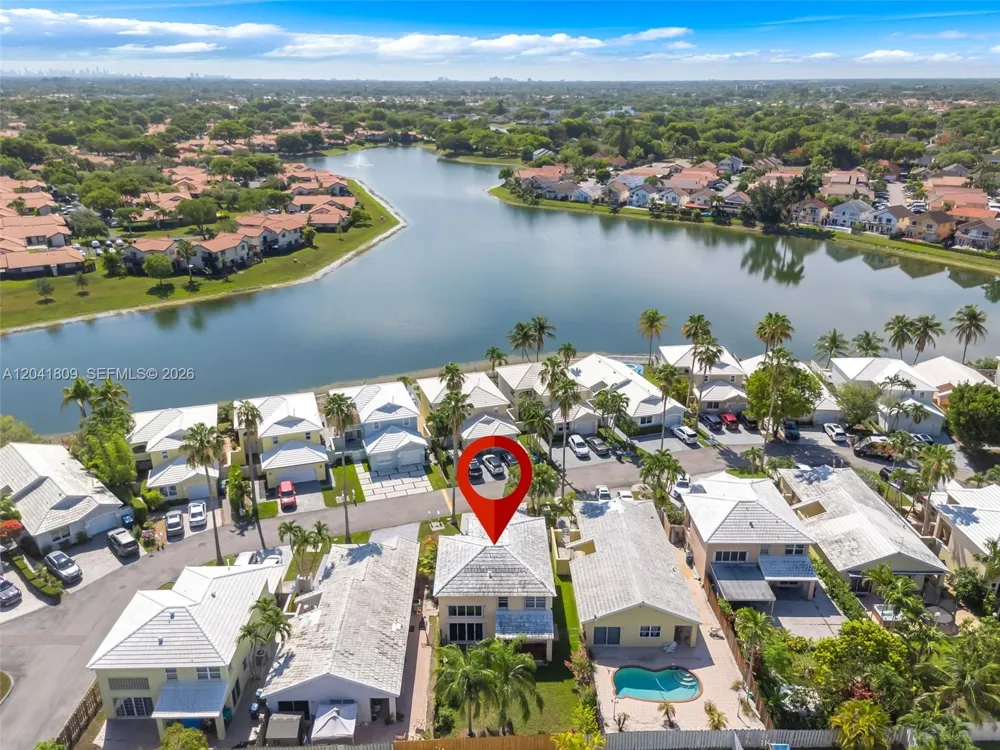 4766 SW 154th Ave Miami, FL 33185