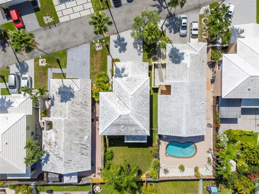 4766 SW 154th Ave Miami, FL 33185