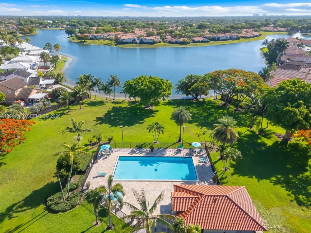 4766 SW 154th Ave Miami, FL 33185