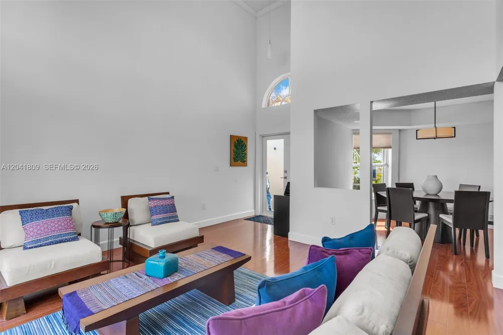 4766 SW 154th Ave Miami, FL 33185