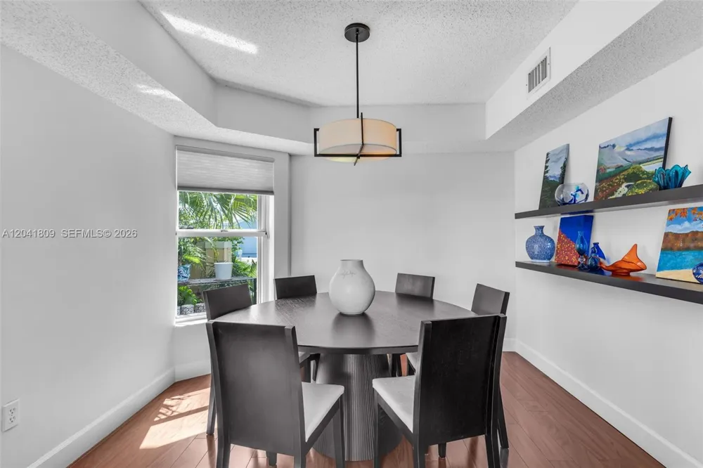 4766 SW 154th Ave Miami, FL 33185