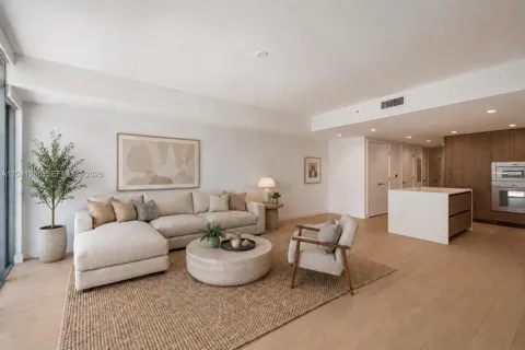 9221 E Bay Harbor Drive #210