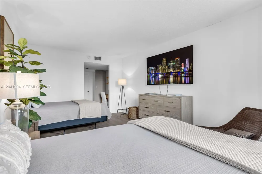 101 Crandon Blvd #269 Key Biscayne, FL 33149