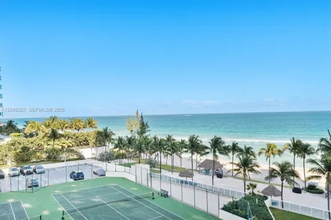 19333 Collins Ave #703