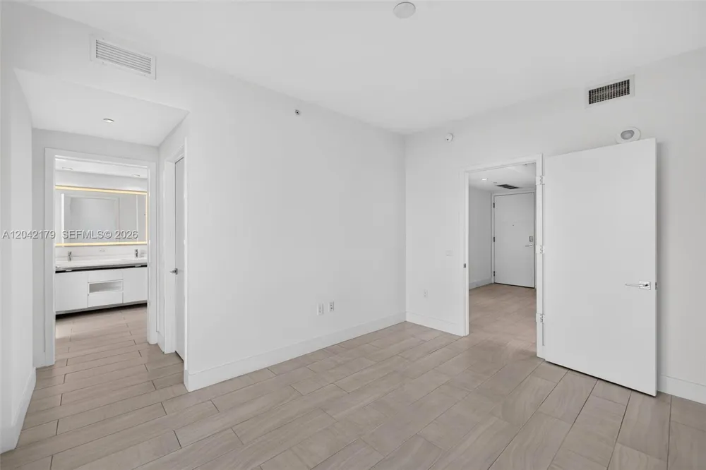 2000 Metropica Way #903 Sunrise, FL 33323