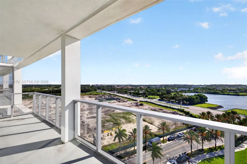 2000 Metropica Way #903 Sunrise, FL 33323