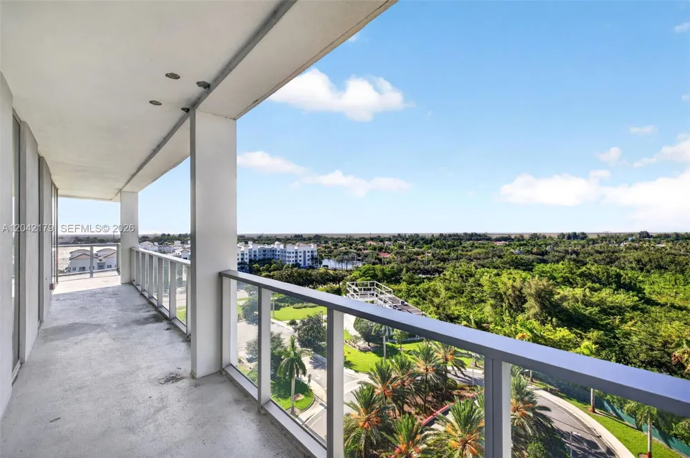 2000 Metropica Way #903 Sunrise, FL 33323