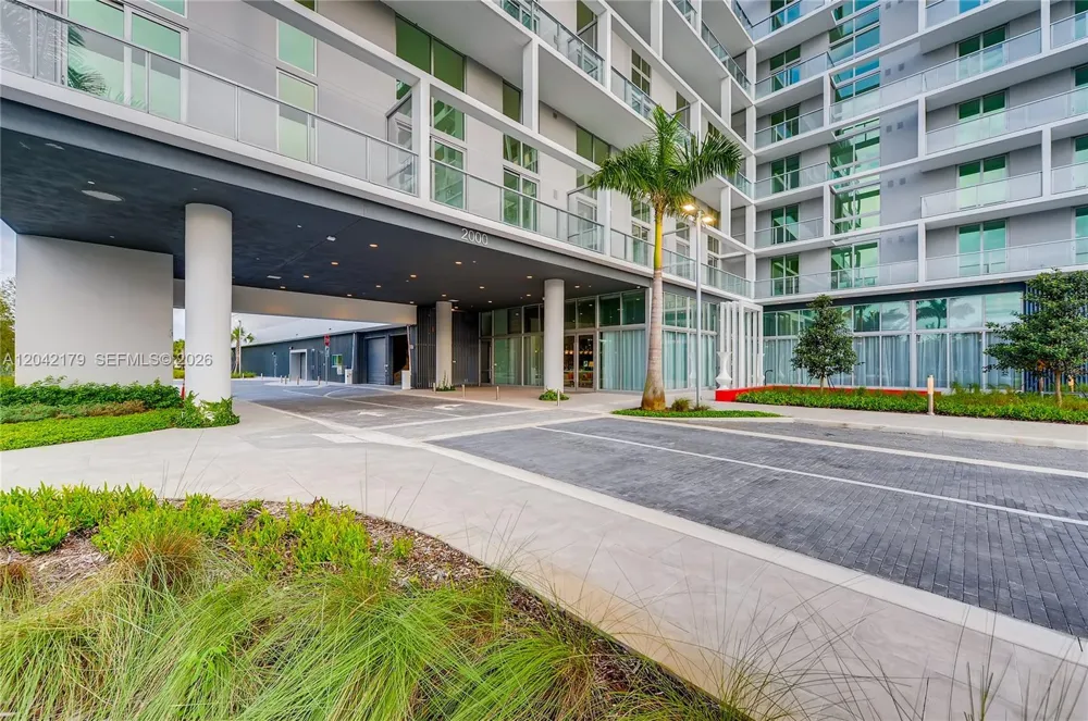 2000 Metropica Way #903 Sunrise, FL 33323