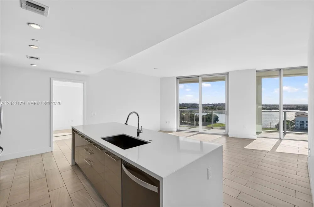 2000 Metropica Way #903 Sunrise, FL 33323