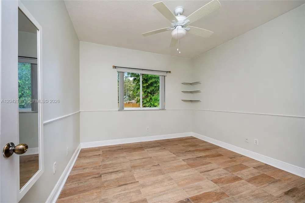 2750 NW 170th St Miami Gardens, FL 33056