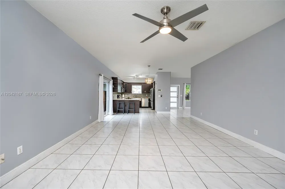 2750 NW 170th St Miami Gardens, FL 33056