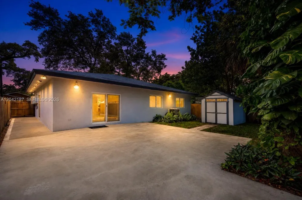 2750 NW 170th St Miami Gardens, FL 33056