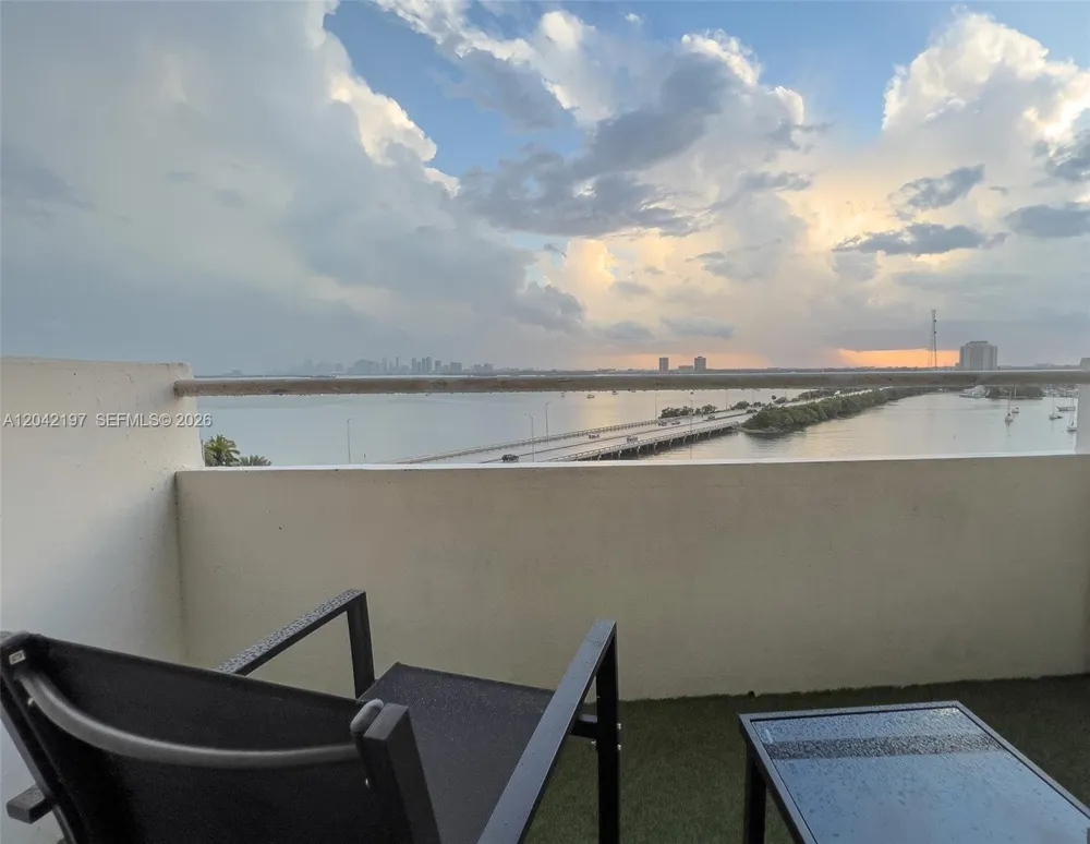 7904 West Dr #812 North Bay Village, FL 33141