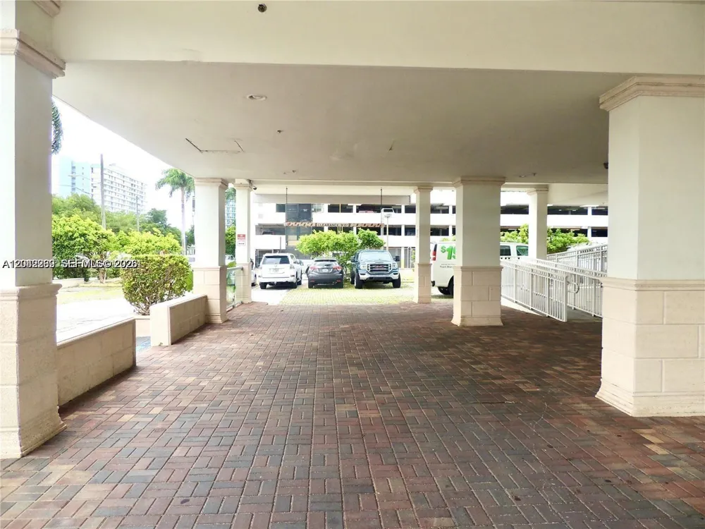 7545 E Treasure Dr #9H North Bay Village, FL 33141