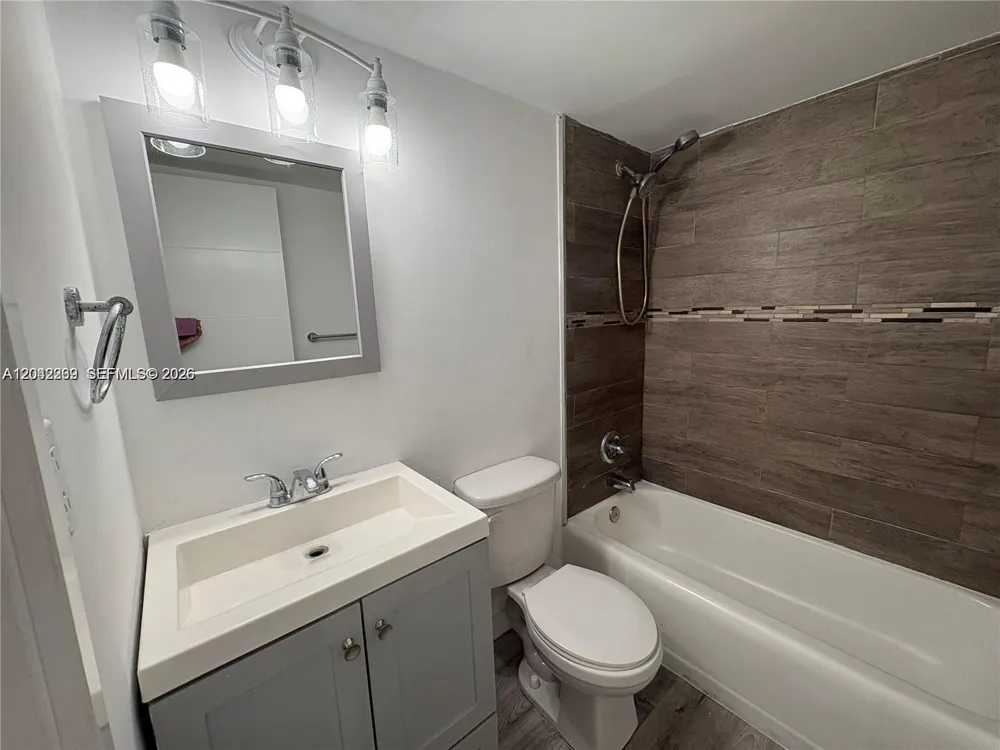 7545 E Treasure Dr #9H North Bay Village, FL 33141