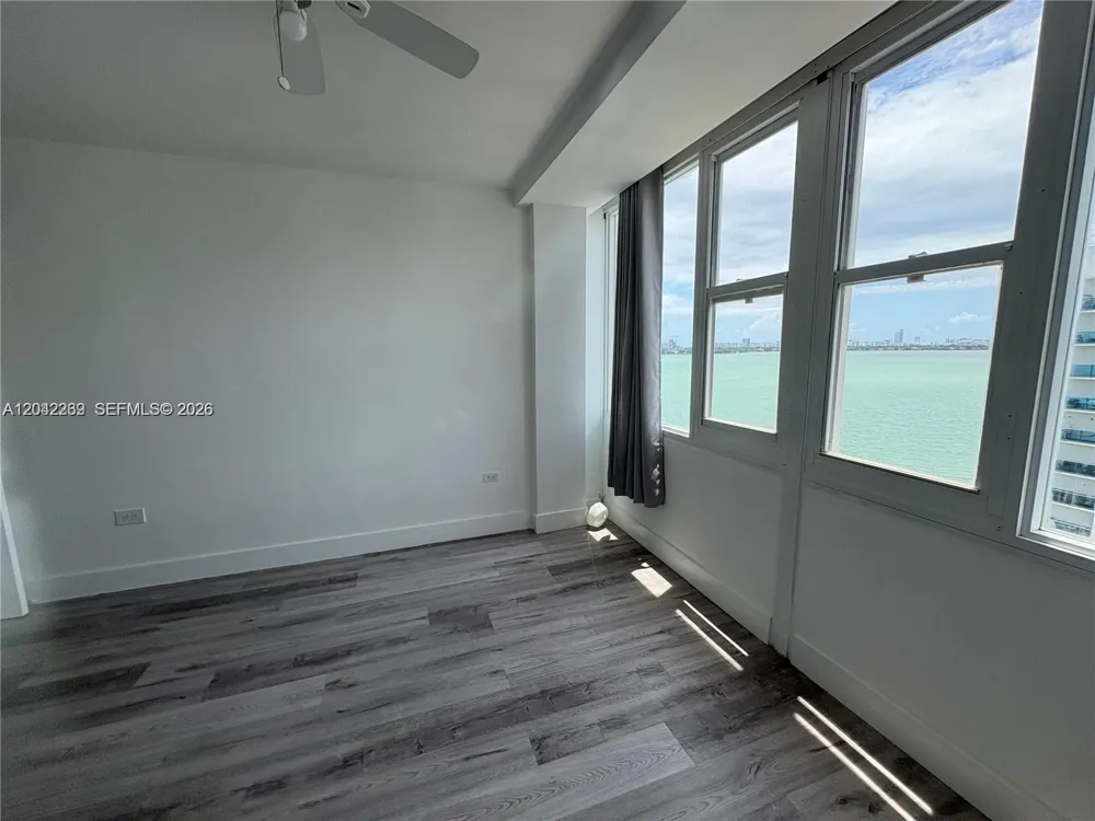 7545 E Treasure Dr #9H North Bay Village, FL 33141