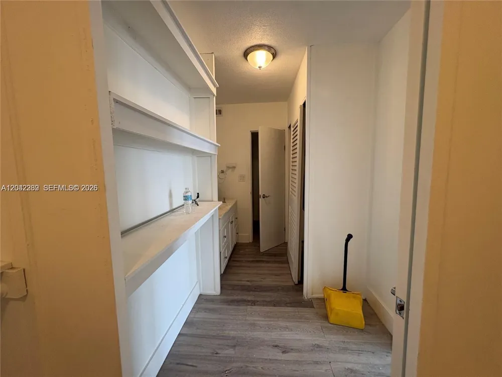 7545 E Treasure Dr #9H North Bay Village, FL 33141