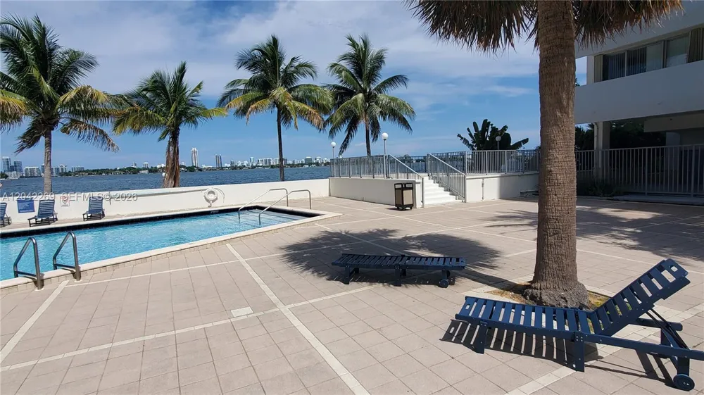 7545 E Treasure Dr #9H North Bay Village, FL 33141