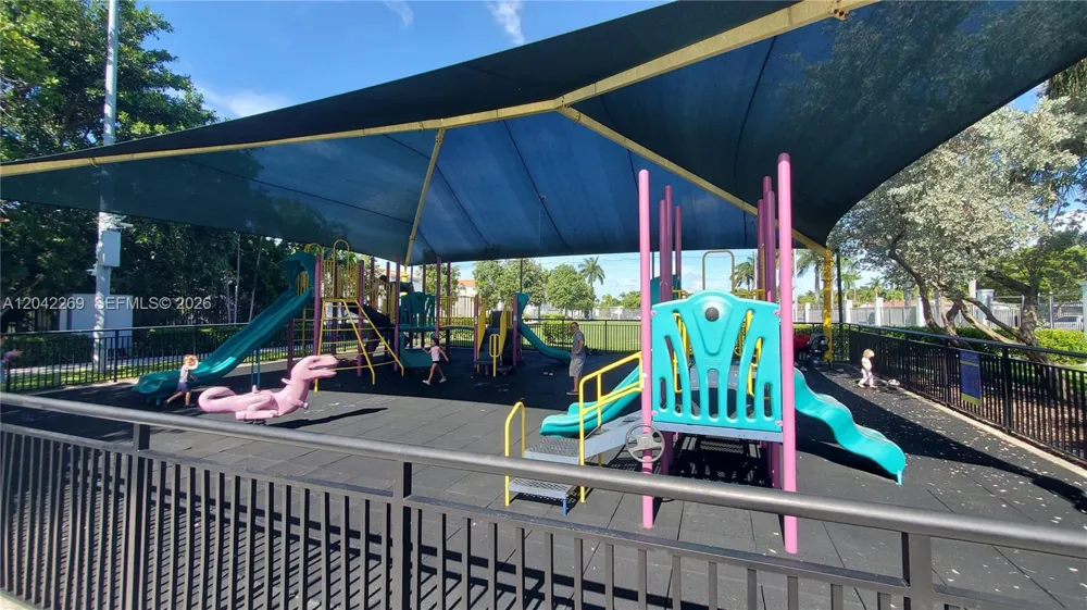 7545 E Treasure Dr #9H North Bay Village, FL 33141