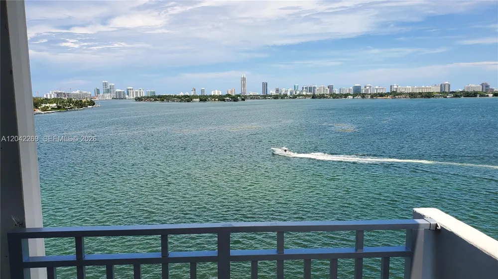 7545 E Treasure Dr #9H North Bay Village, FL 33141