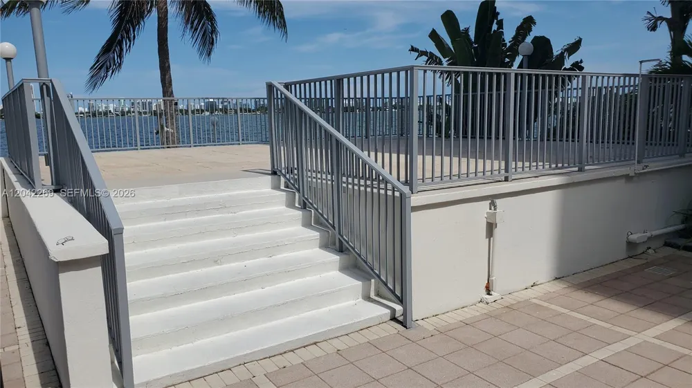7545 E Treasure Dr #9H North Bay Village, FL 33141