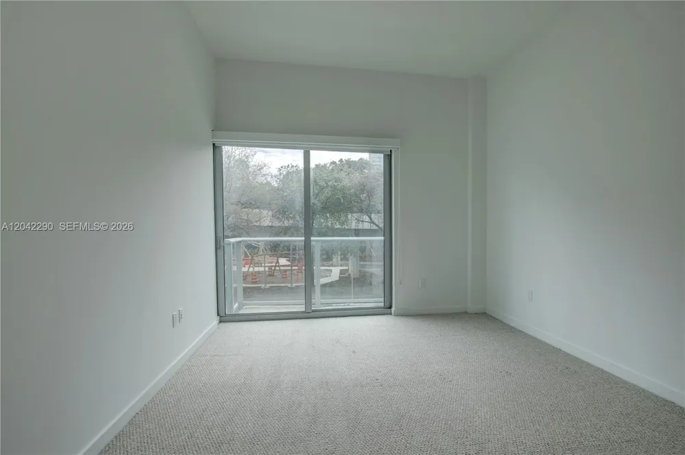 1600 SW 1st Ave #TH-09 Miami, FL 33129
