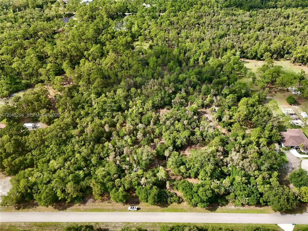 280 35TH AVE NW Naples, FL 34120