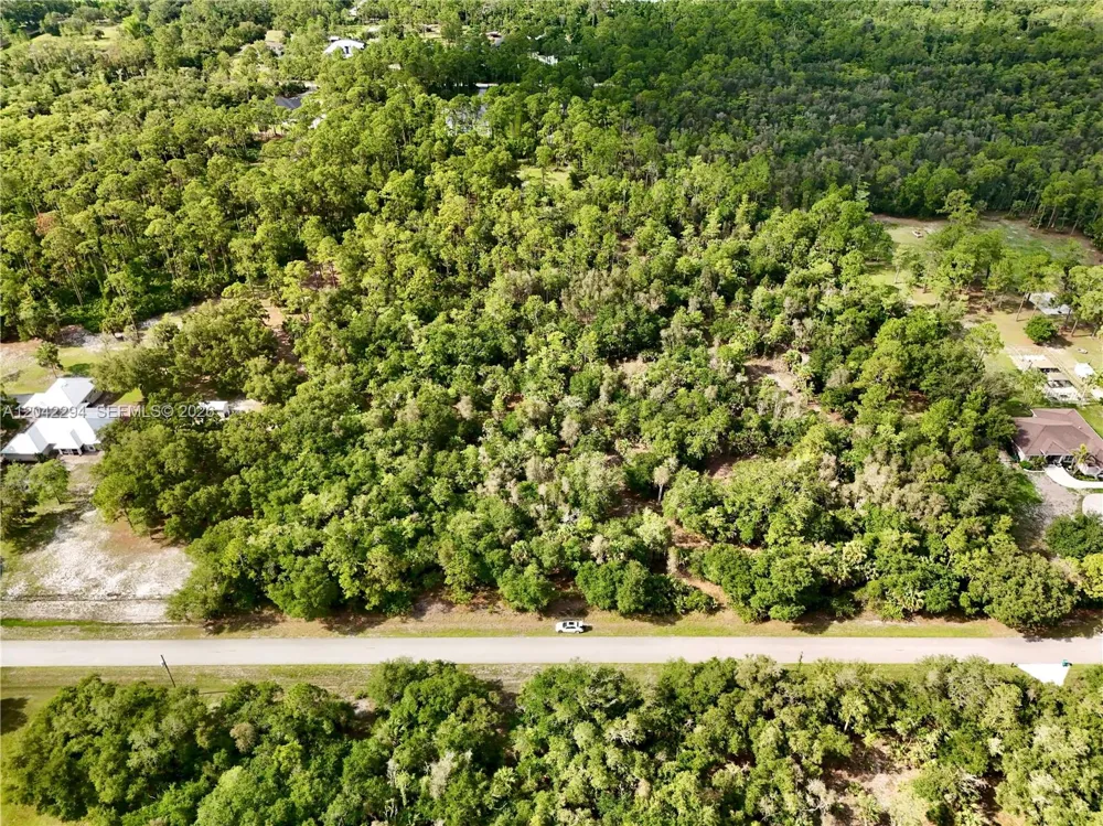 280 35TH AVE NW Naples, FL 34120