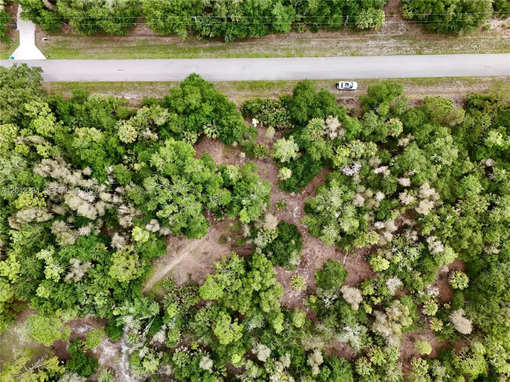 280 35TH AVE NW Naples, FL 34120