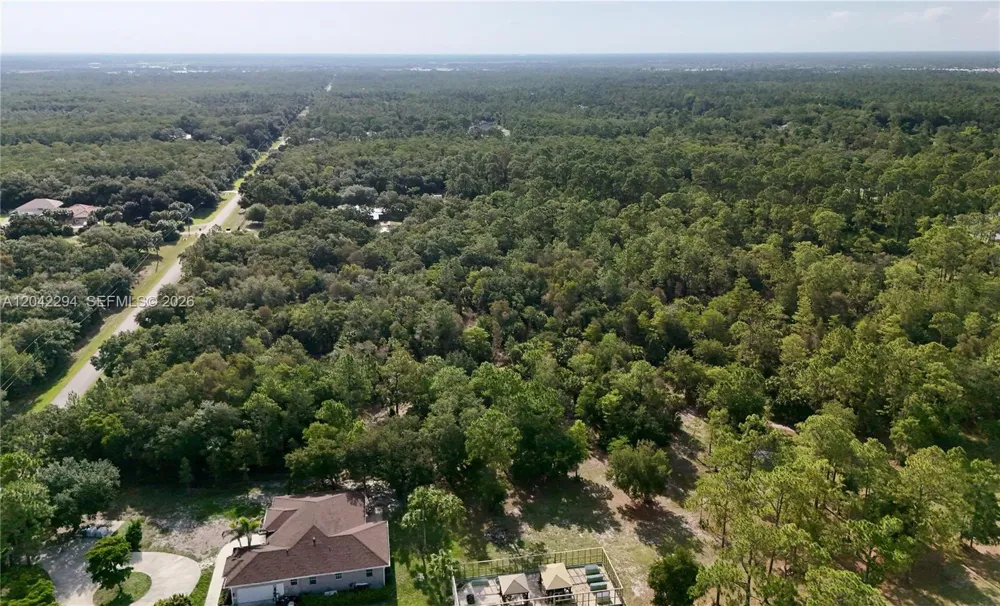 280 35TH AVE NW Naples, FL 34120