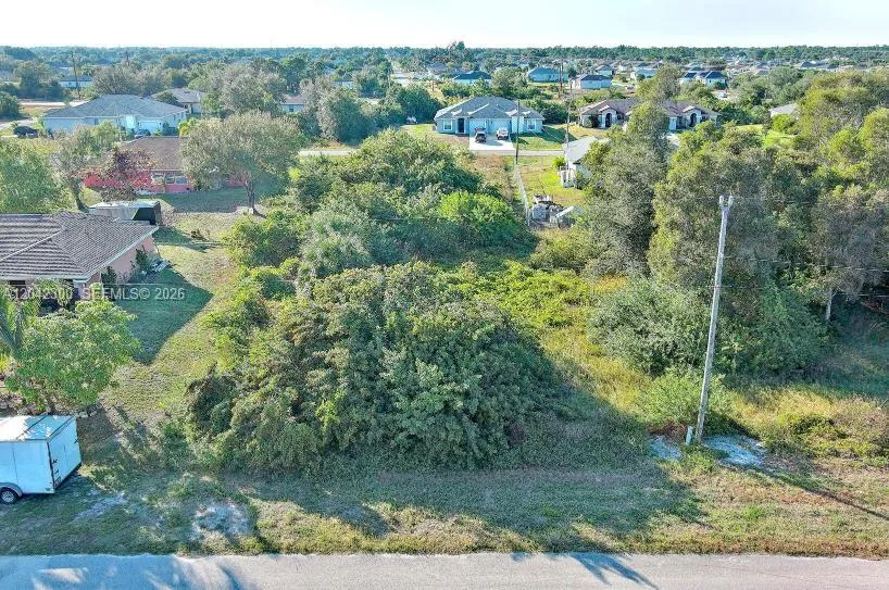 394 PALENCIA AVE Lehigh Acres, FL 33974